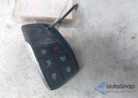 2023 Chevrolet Suburban 2Wd Premier z USA, uszkodzony, nr VIN 1GNSCFKD4PR363742